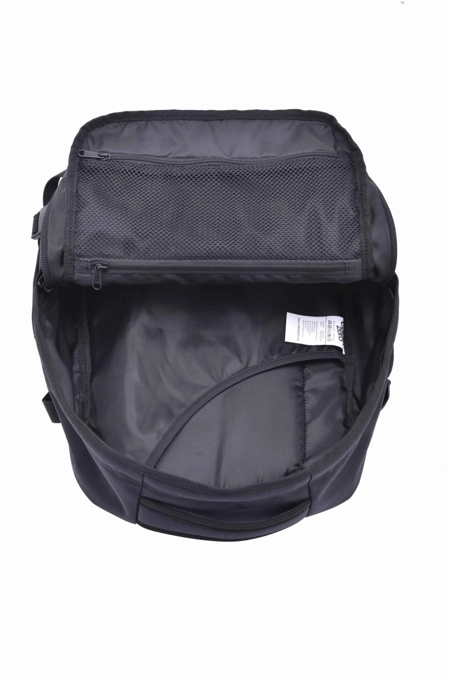 Mochila de viaje Cabin Zero Military 28 L. Negro (Absolute Black)