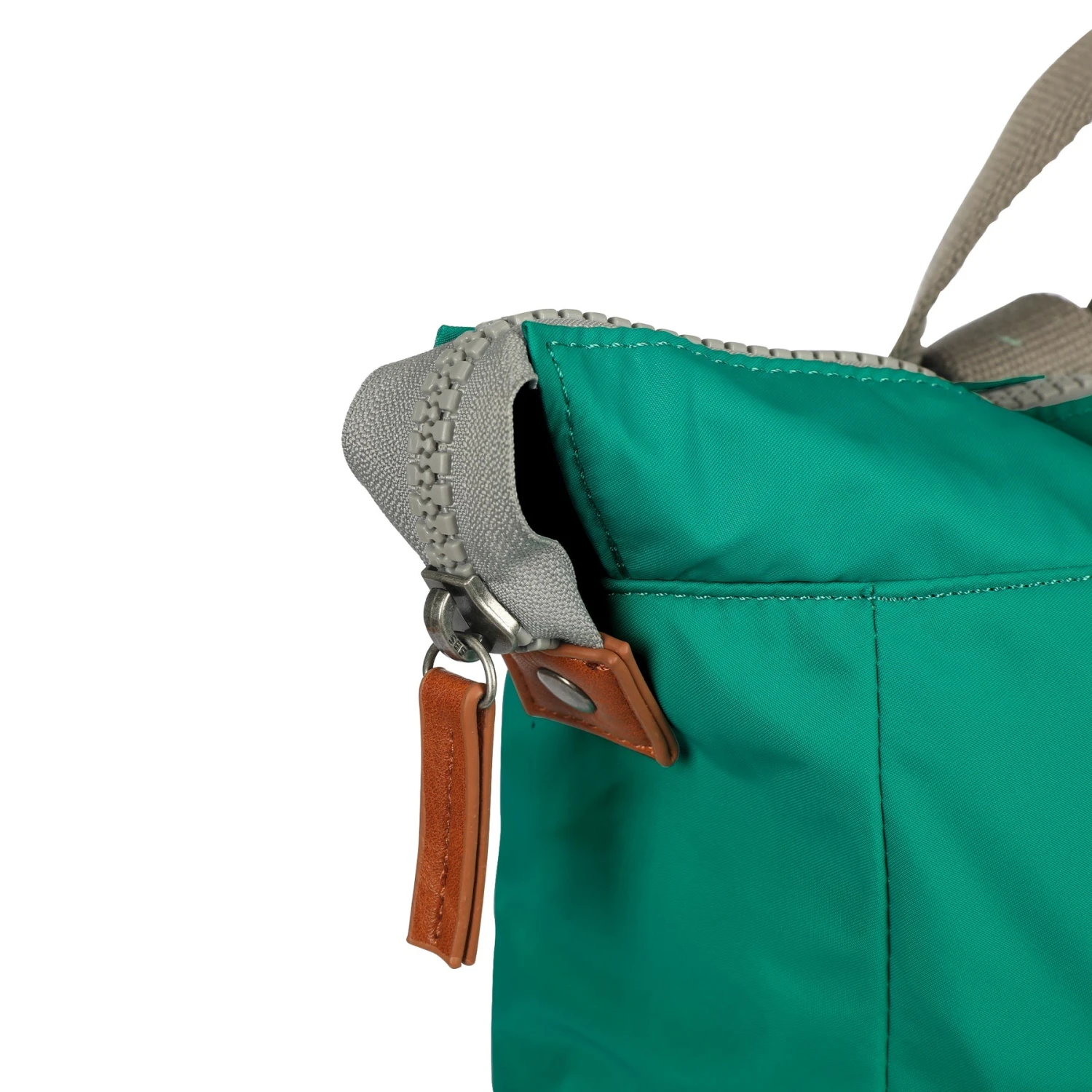 Mochila Roka London Bantry B mediana sostenible Nylon Verde (Cyan)