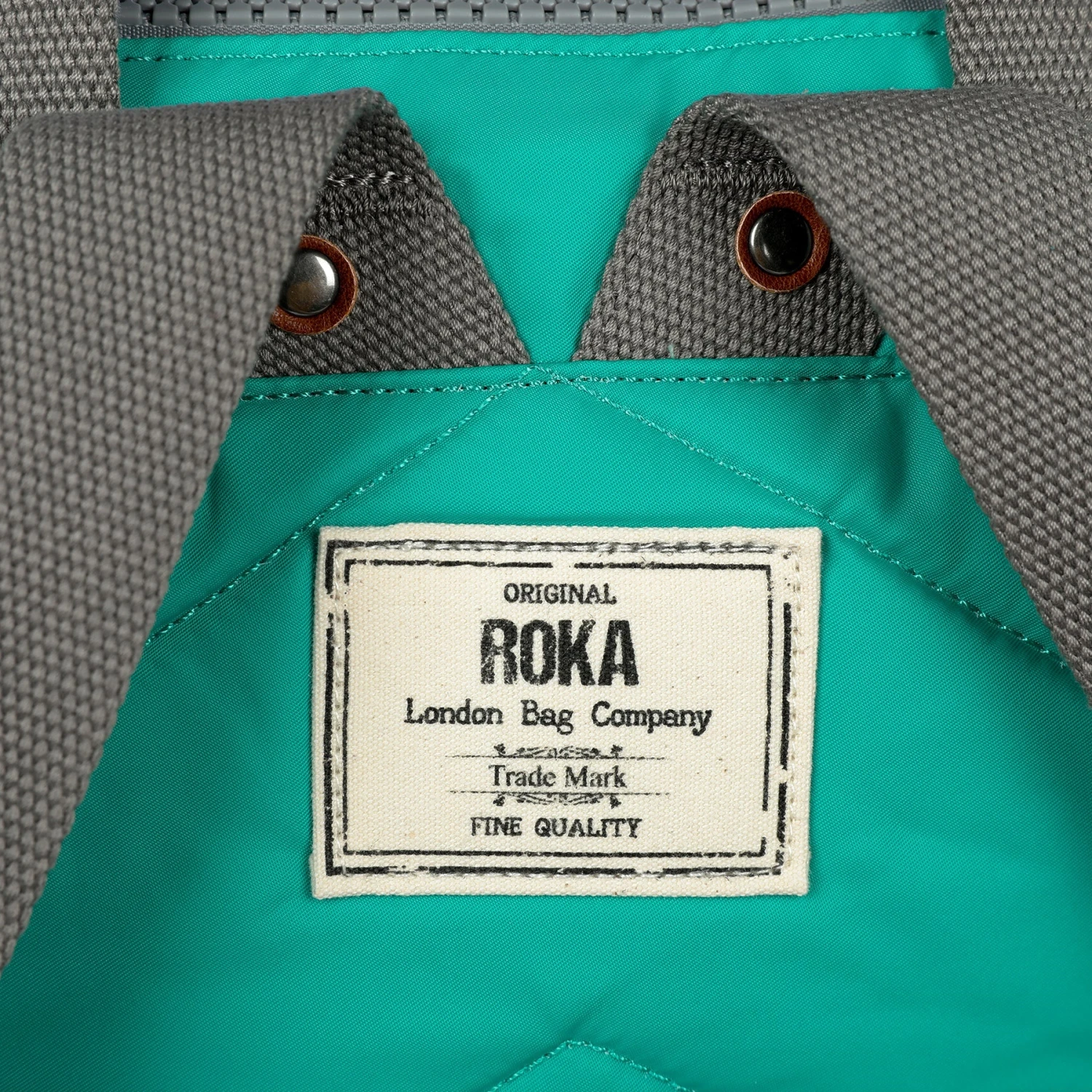 Mochila Roka London Bantry B mediana sostenible Nylon Verde (Cyan)
