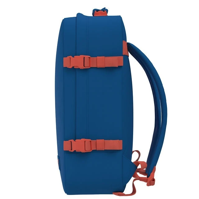 Mochila de viaje Cabin Zero Classic 44 L. Azul (CAPRI BLUE)