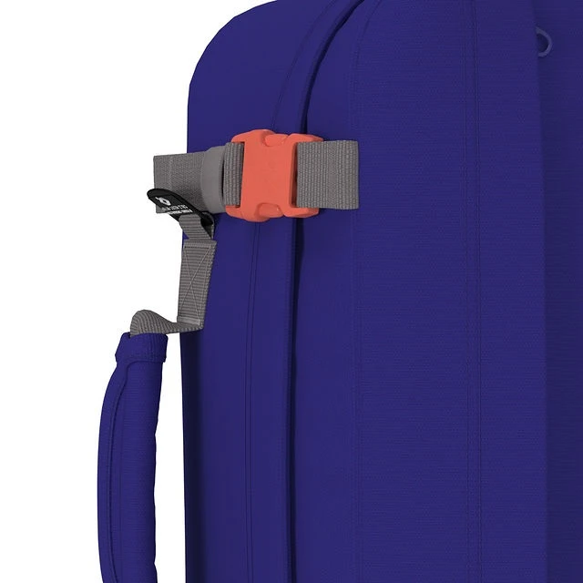 Mochila de viaje Cabin Zero Classic 36 L.Azul Oscuro (NEPTUN BLUE)